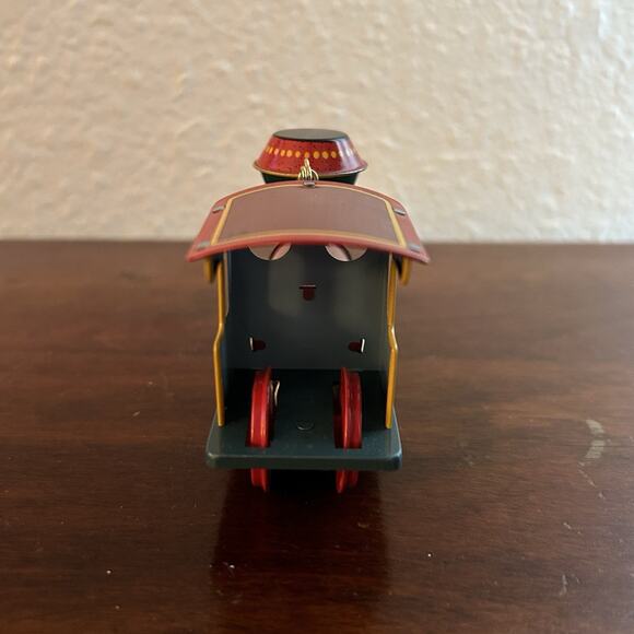 Hallmark Keepsake Ornament 1994 Yuletide Central 1st In Yuletide Central Series - Picture 4 of 8